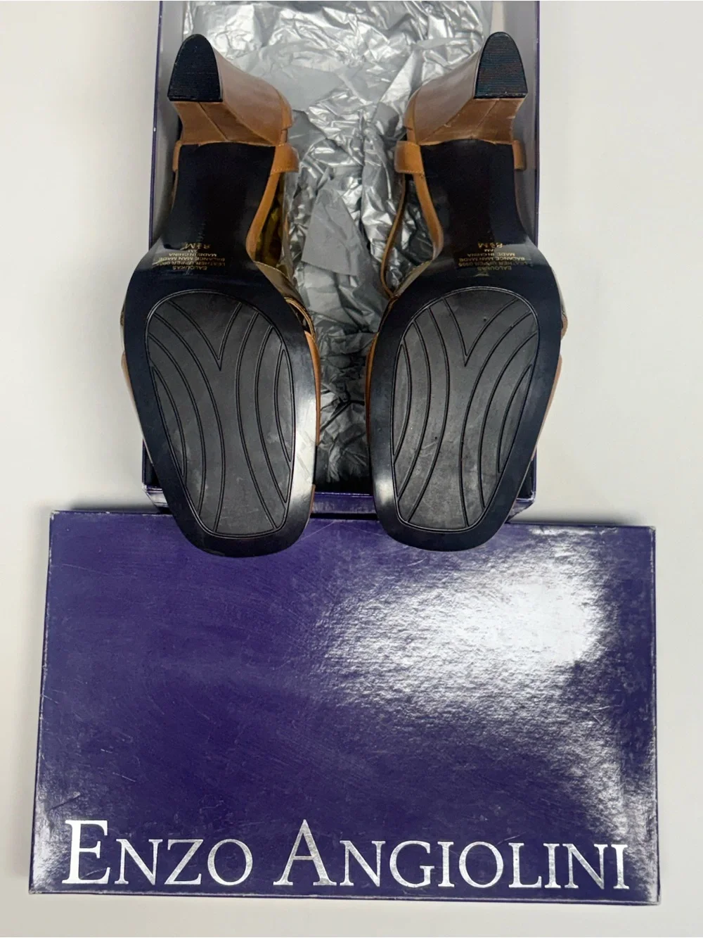 Enzo Angiolini Tan Brown Leather T-Strap Heels with Gold Accents